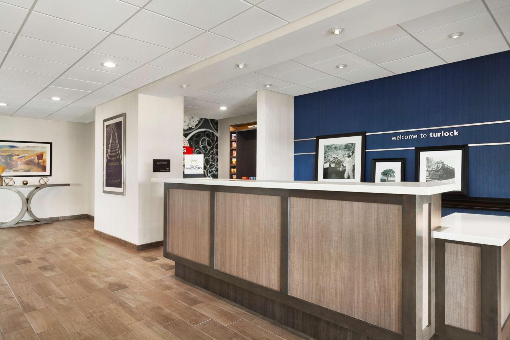 Hampton Inn By Hilton Turlock Exterior foto